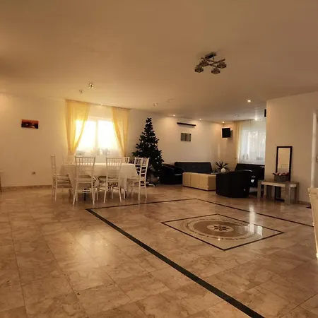 Garden Case de vacanță Brașov
