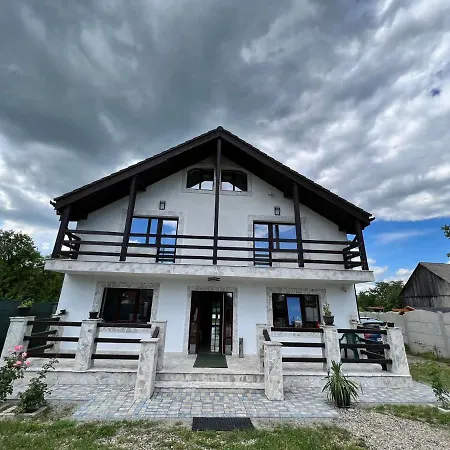 Case de vacanță Garden Brașov