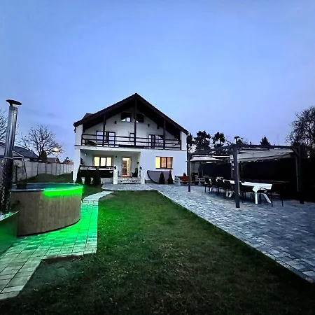 Garden Holiday home *